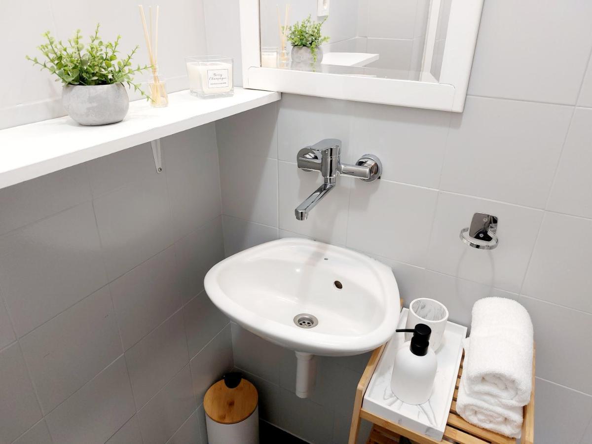Amari-Zaton Apartment Zaton  ภายนอก รูปภาพ