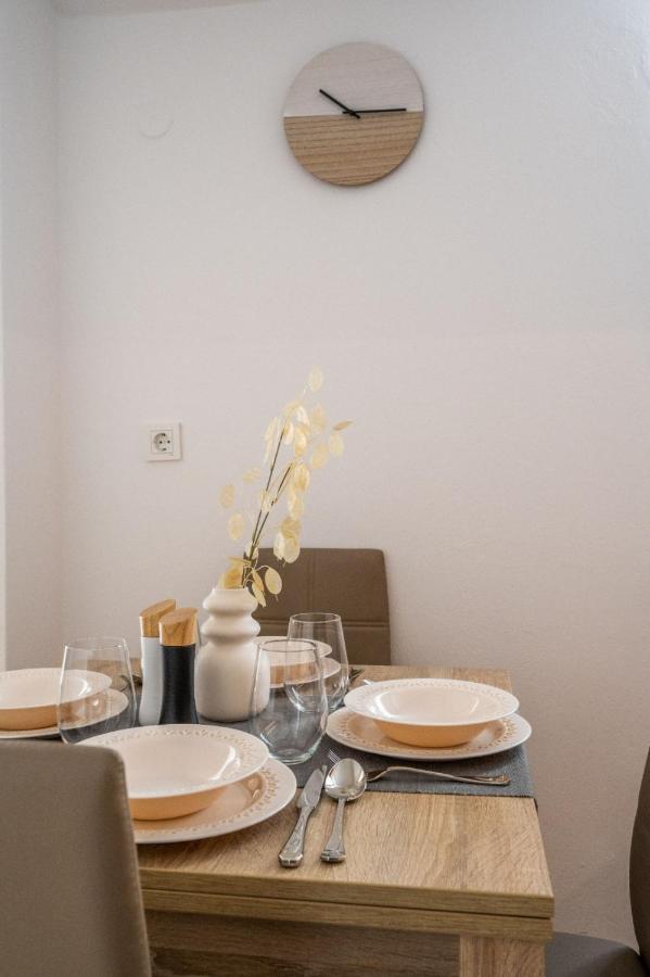 Amari-Zaton Apartment Zaton  ภายนอก รูปภาพ